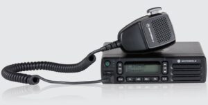 Máy bộ đàm gắn xe Motorola XiR M6660-U - Ảnh 3